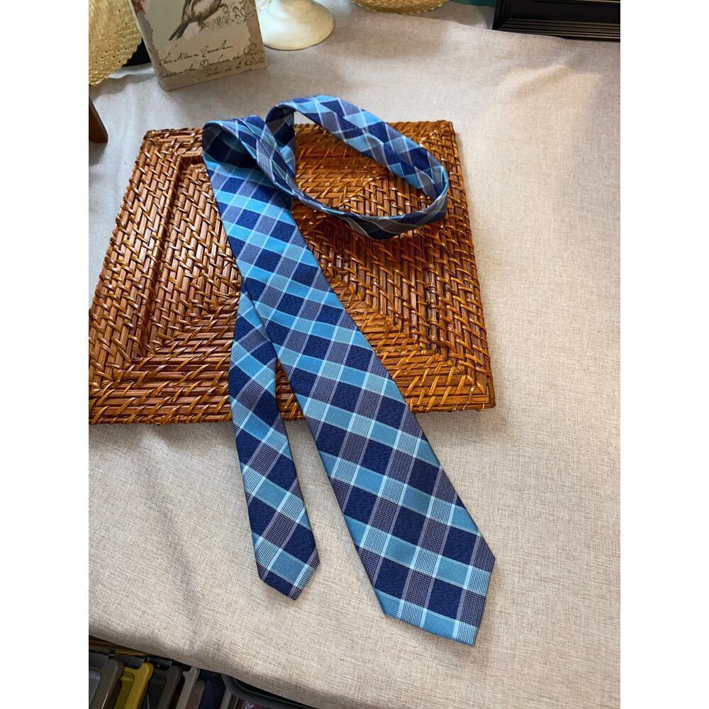 Michael Kors Men’s Blue Square Pattern Neck Tie 83% Silk 17% Cotton - Picture 2 of 5